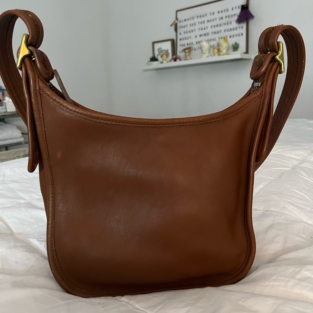 Coach G4P-9950 Janice Legacy Crossbody Purse Vintage Buckle Strap Brown Leather